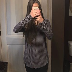 Soft and sexy American eagle long sleeve shirt